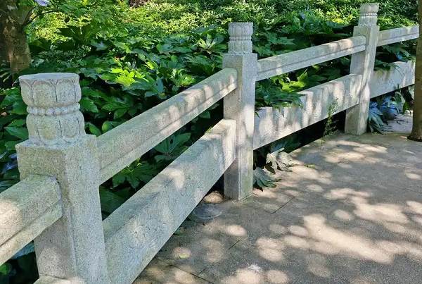 西宁市大连园林景观花岗岩栏杆定制热销款一
